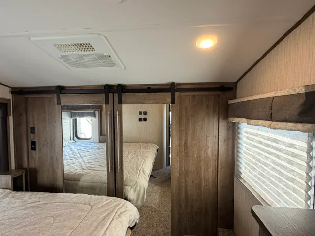 2019 Forest River Sabre 36BHQ, Photos photo 32