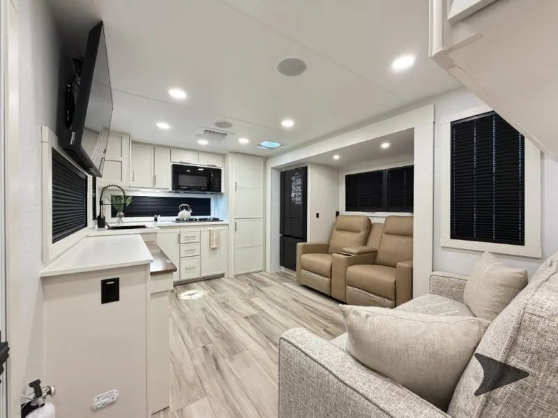 2027 Brinkley Model I 275 - Photo 3