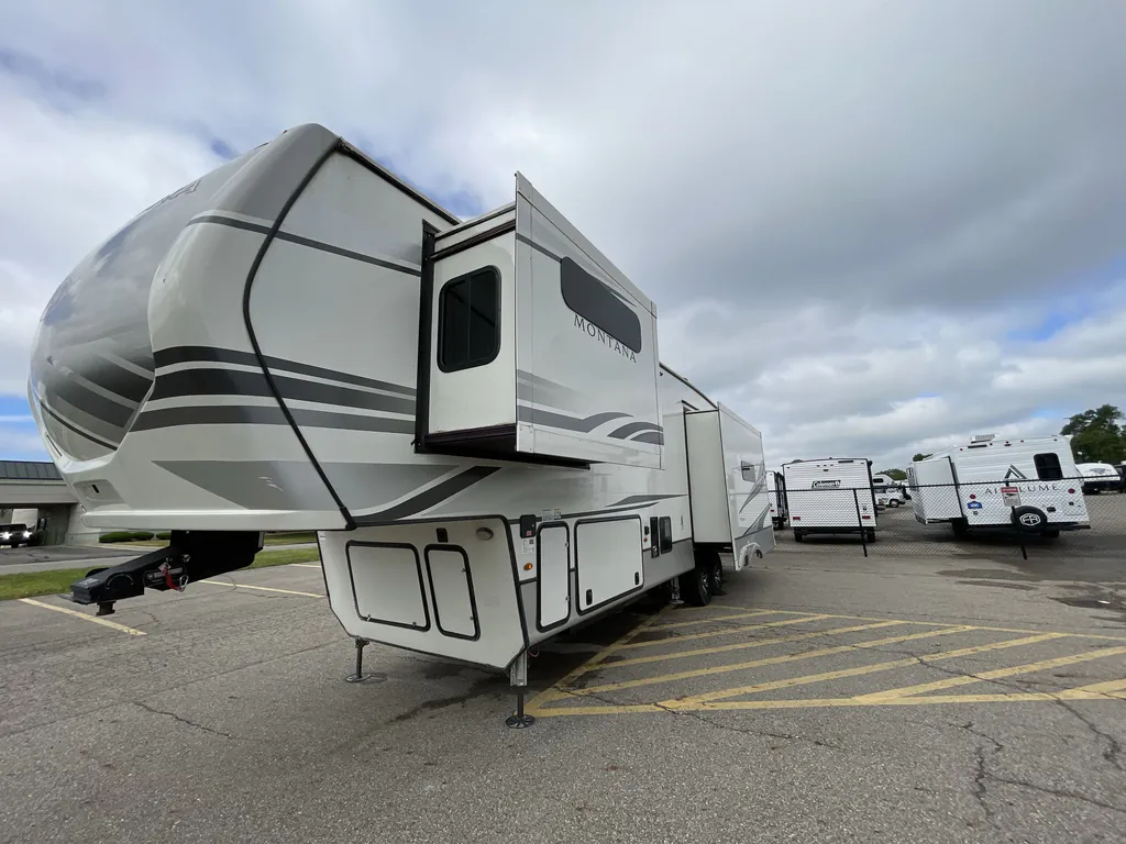 2022 Keystone Montana 3231CK, Photos photo 6