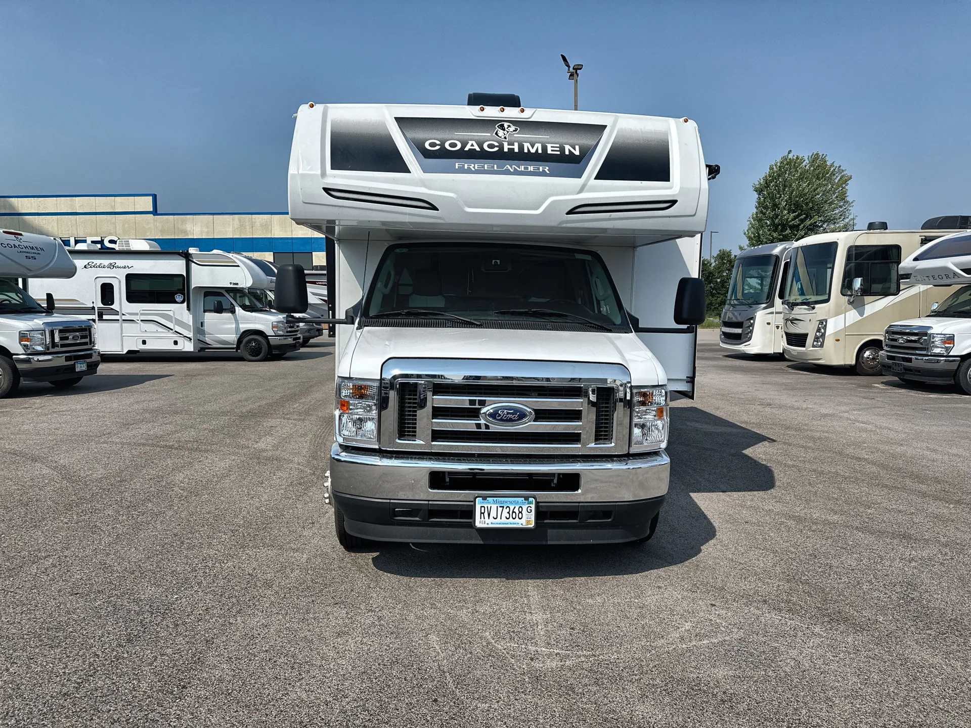 2025 Coachmen Freelander 29KB — front