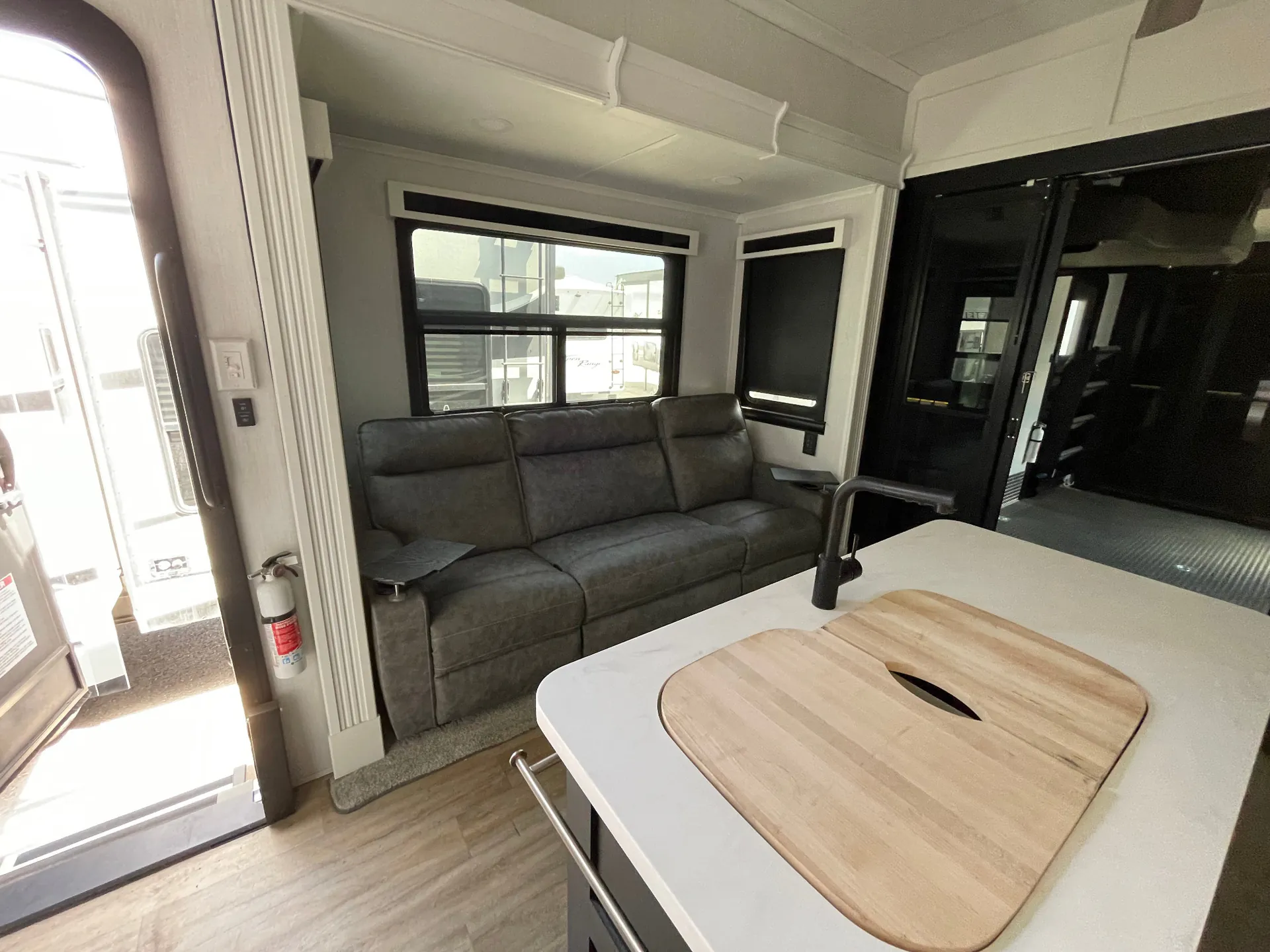2023 Forest River RiverStone 45BATH - Photo 3