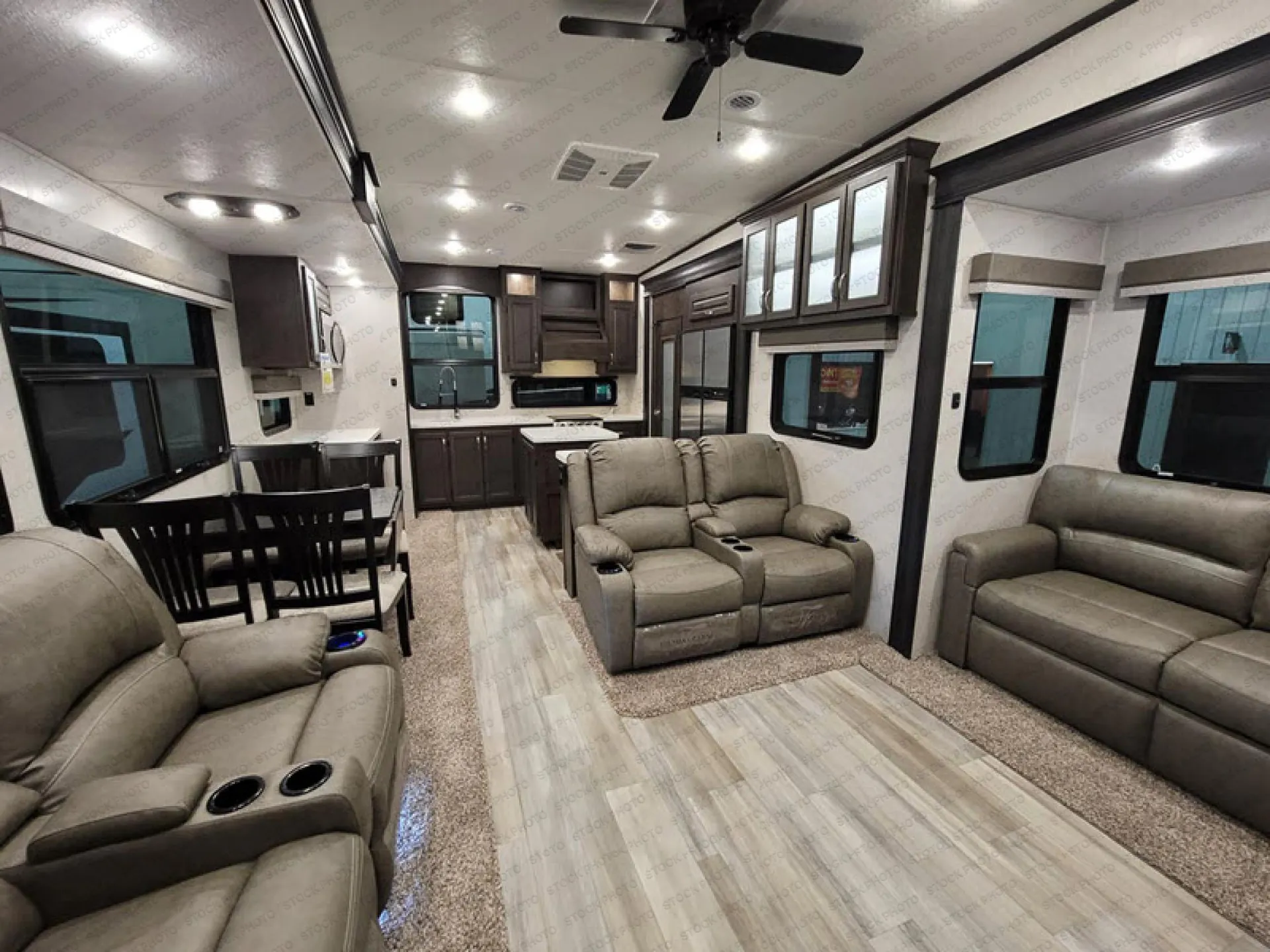 2023 Coachmen Brookstone 374RK - Photo 3