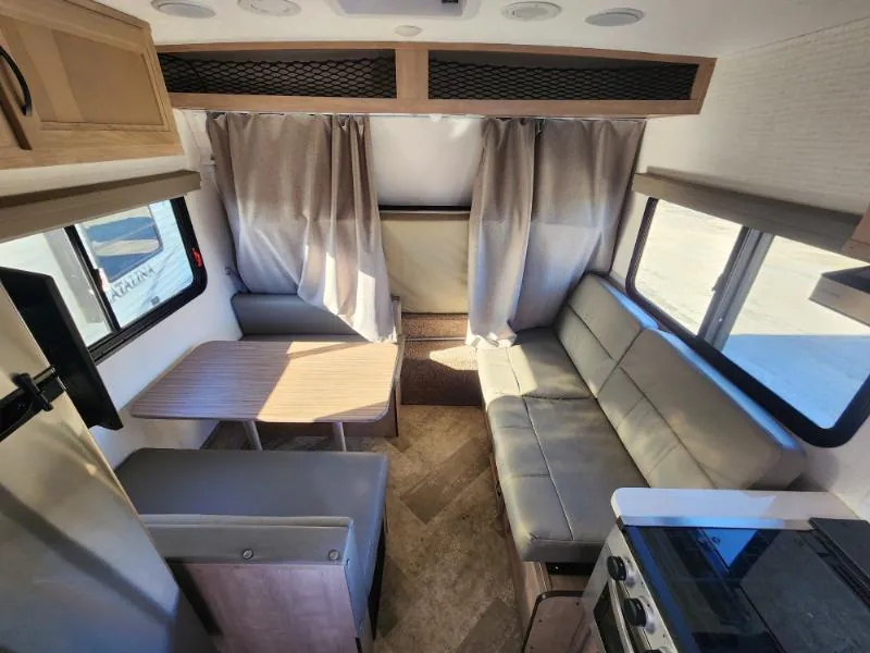 2023 Palomino Solaire 147H - Photo 4