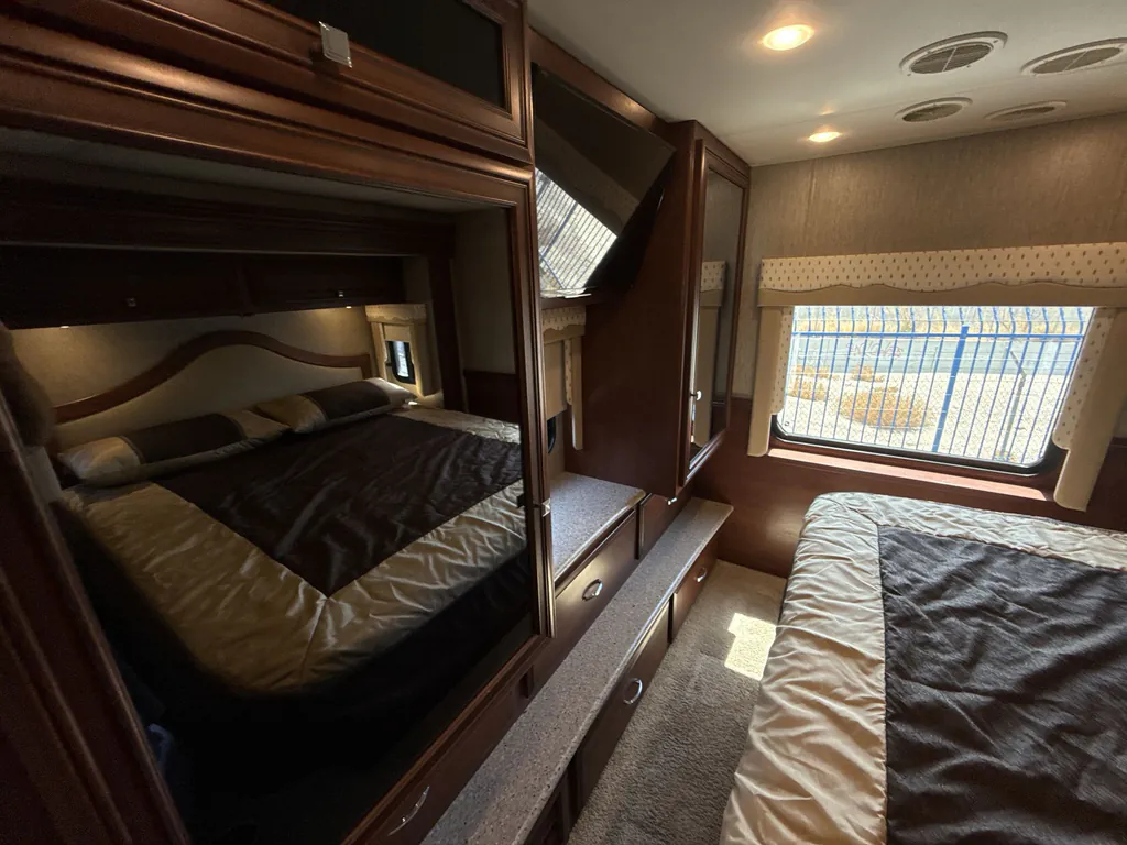 2016 Newmar Bay Star 3518, Photos photo 33