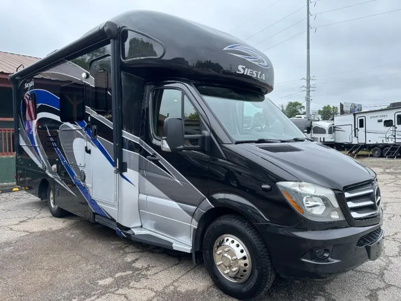 2017 Thor Motor Coach Siesta 24SA - Photo 2