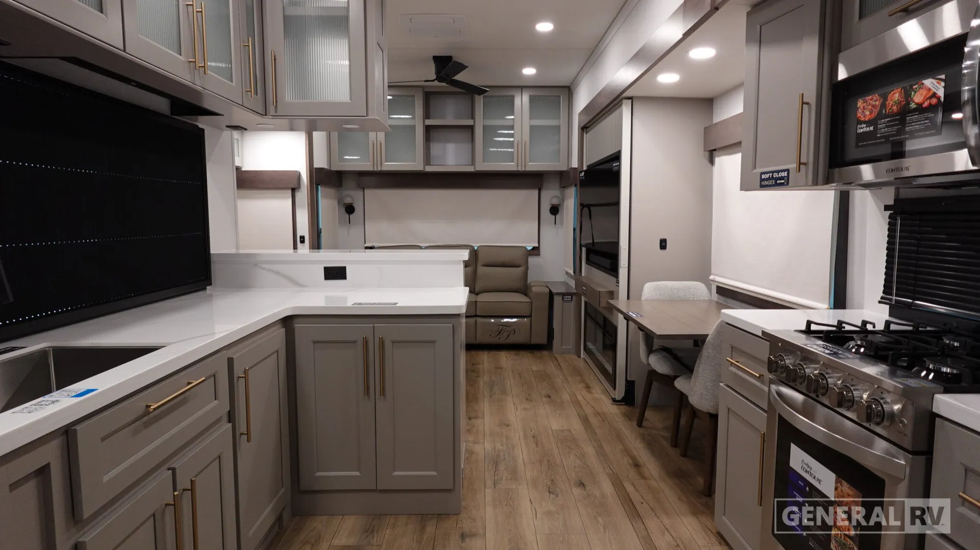 2026 Alliance RV Paradigm 388SP - Photo 3