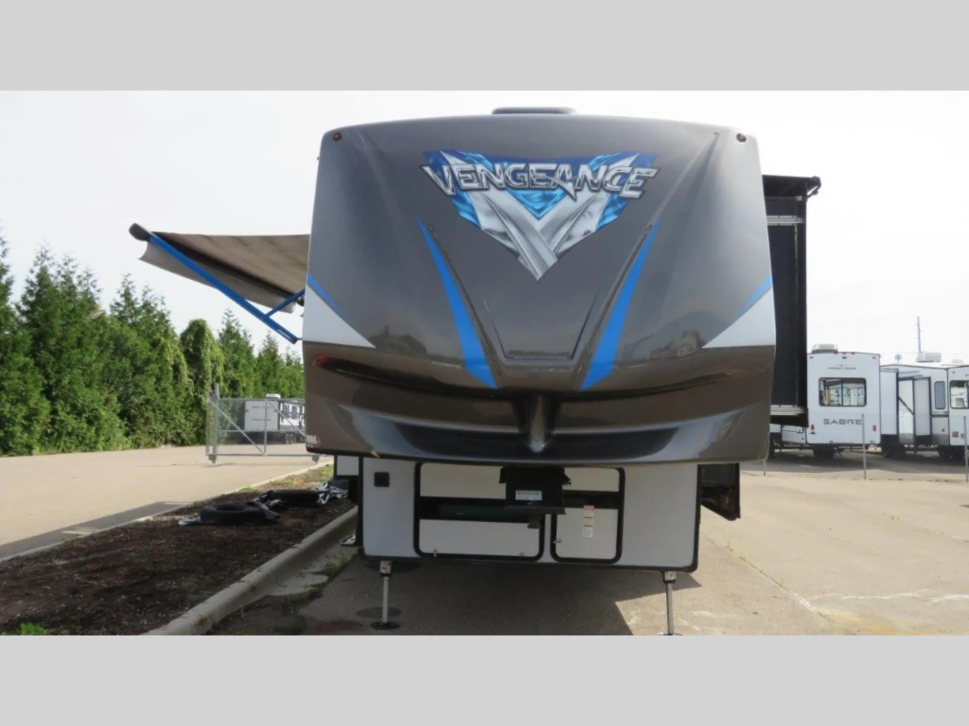 2018 Forest River Vengeance 420V12 - Photo 3