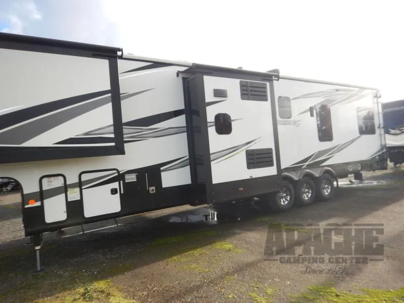 2021 Jayco Seismic 3815 - Photo 4