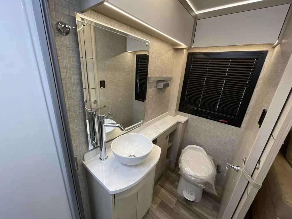 2026 Tiffin Wayfarer 25 XRW, Photos photo 38