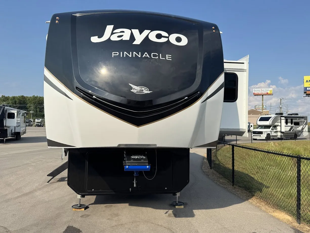 2026 Jayco Pinnacle 32RLTS - Photo 3