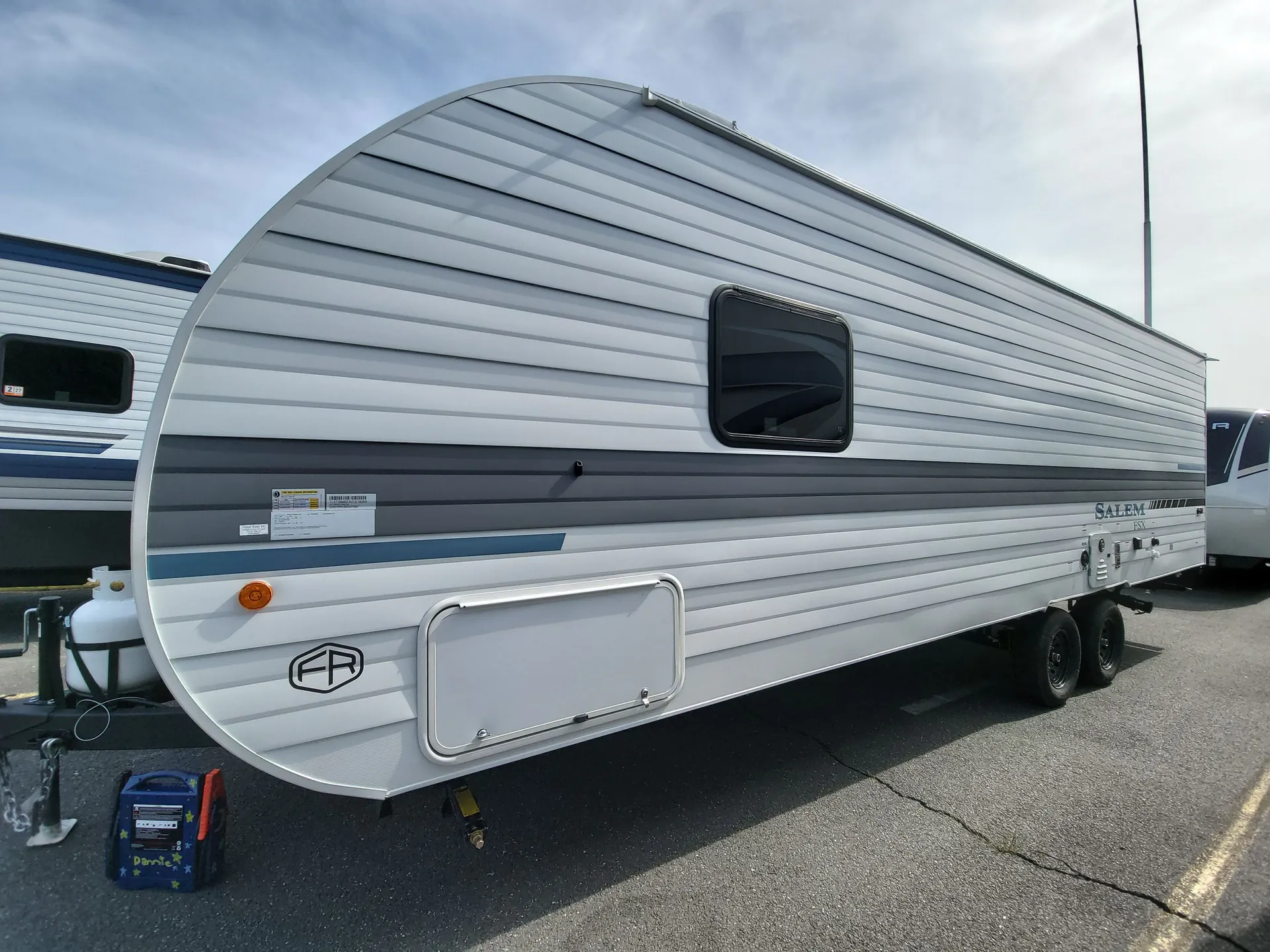 2027 Forest River Salem FSX 260BHLE — off campside