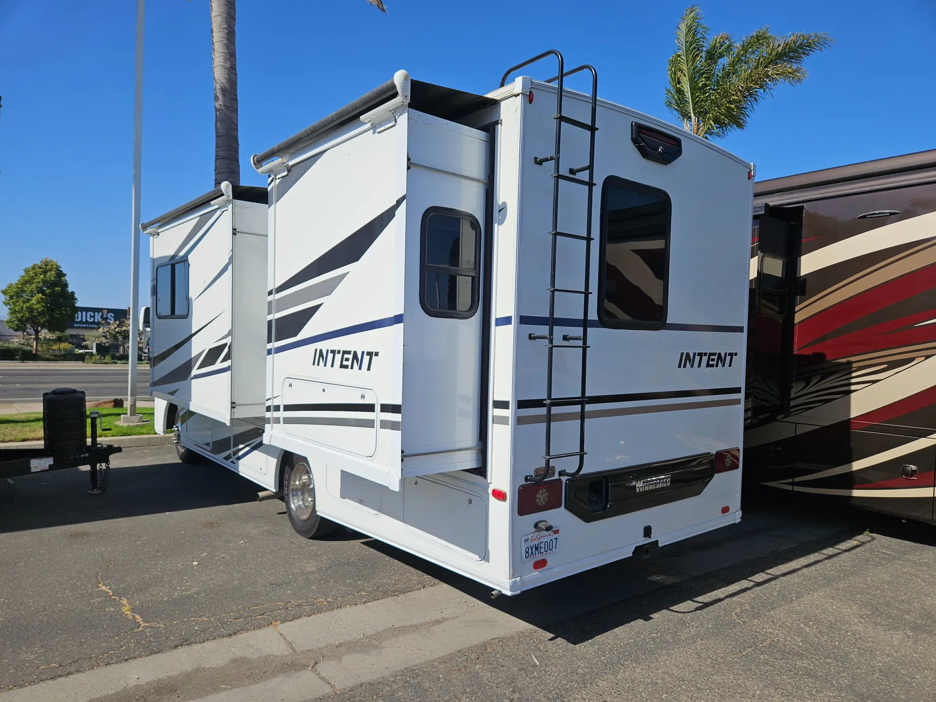 2020 Winnebago Intent 26M - Photo 4