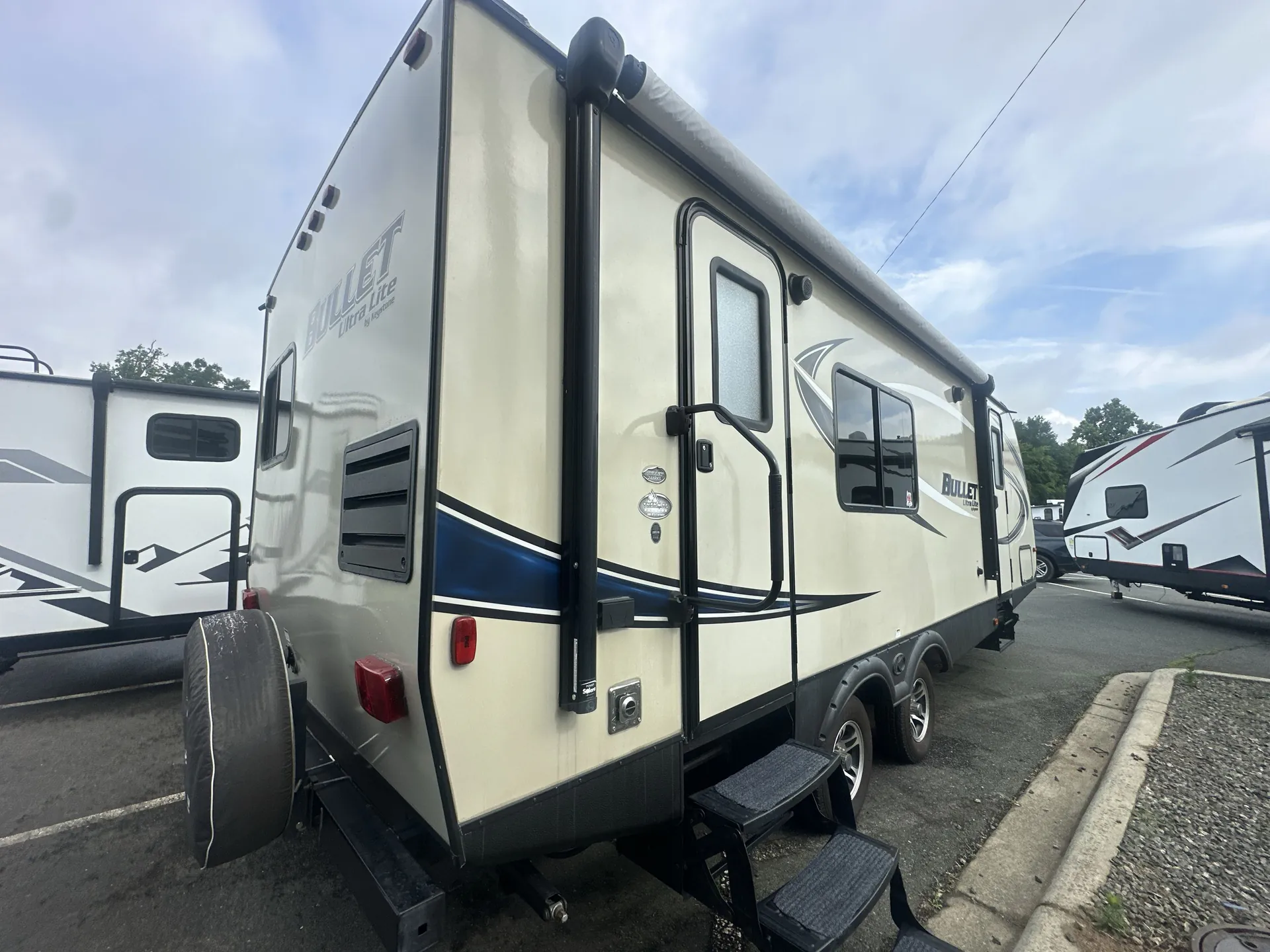 2017 Keystone Bullet 248RKS — living area main