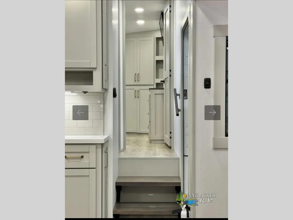 2026 Brinkley Model Z 3515, Photos photo 59