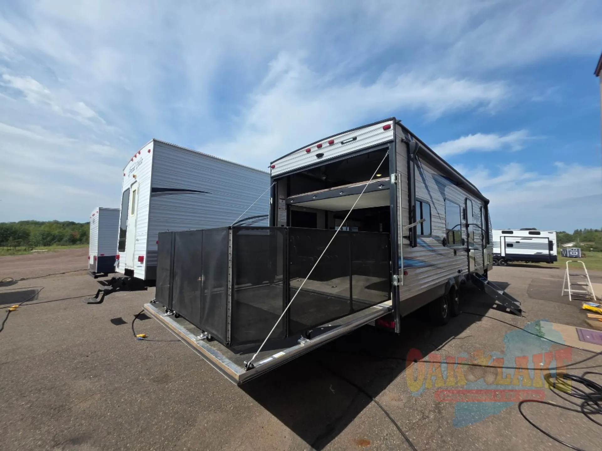 2018 Forest River Vengeance Rogue 25V - Photo 3