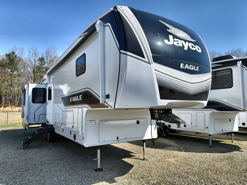 2026 Jayco Eagle 335LSTS - Photo 2