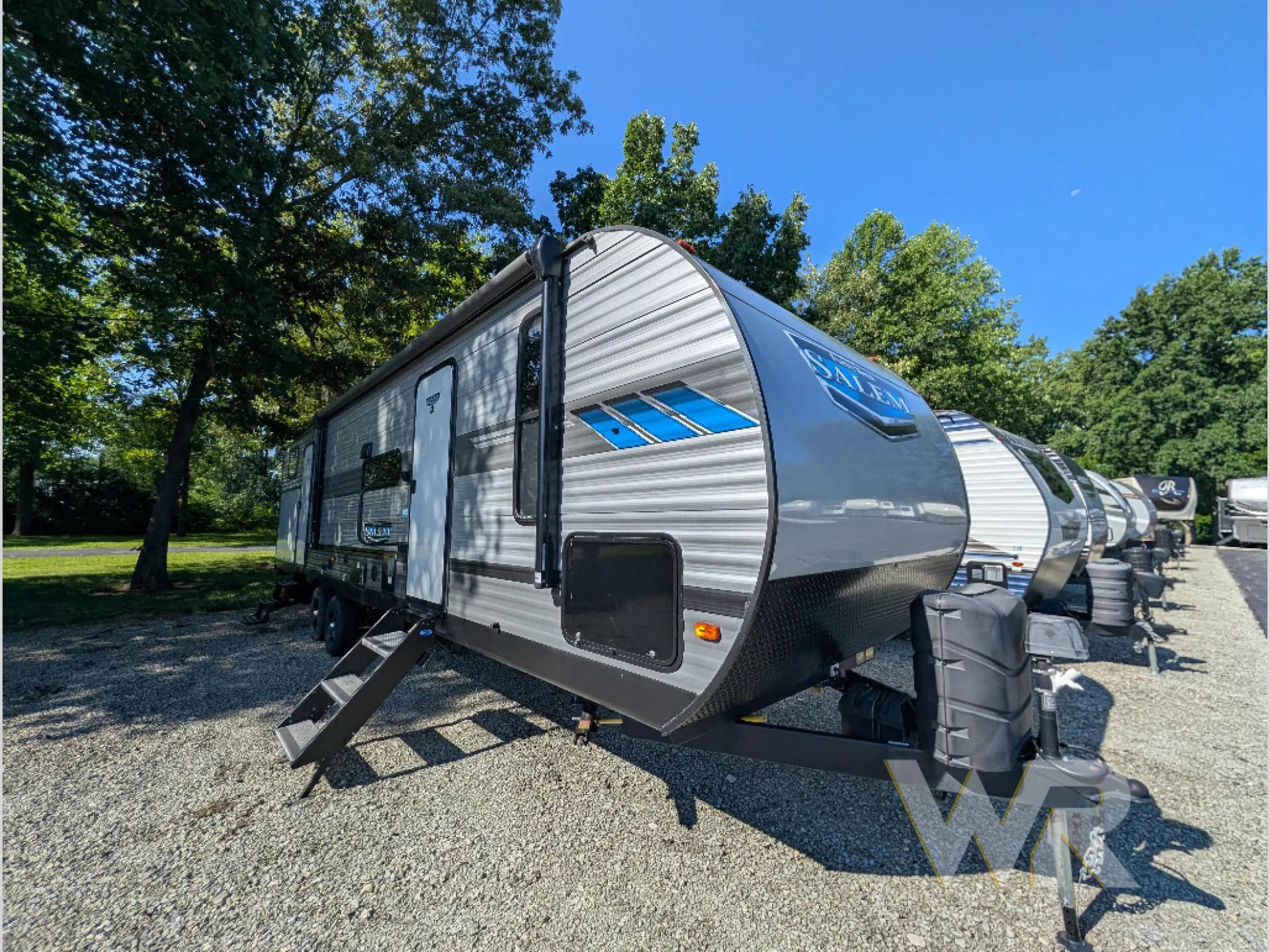 2022 Forest River Salem 32BHDS dealer photo 1 from Walnut Ridge Family RV Sales
