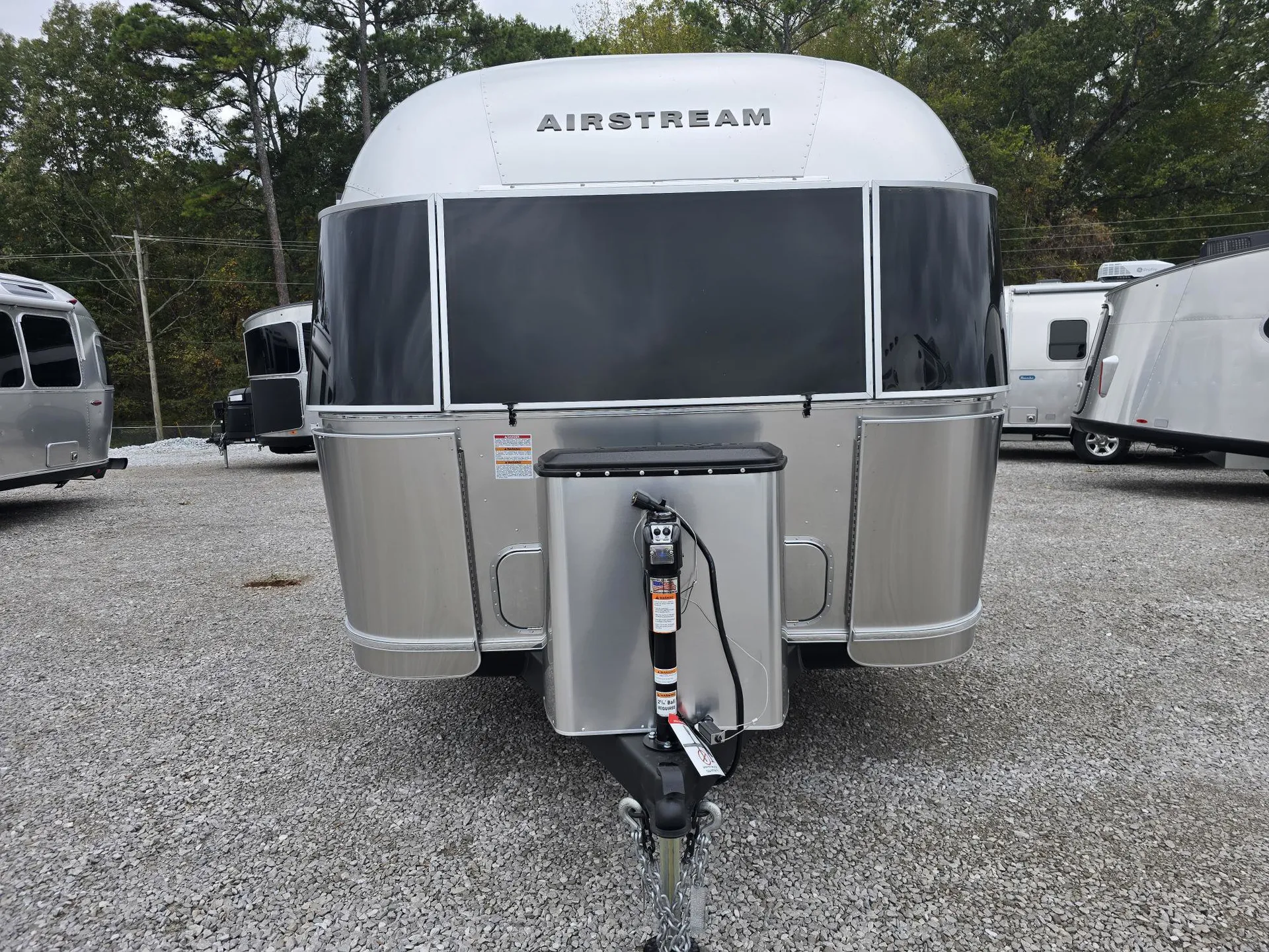 2026 Airstream International 25FB - Photo 3
