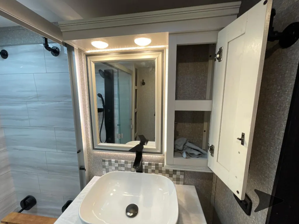 2023 Jayco Seismic Luxury Series 3815, Photos photo 52