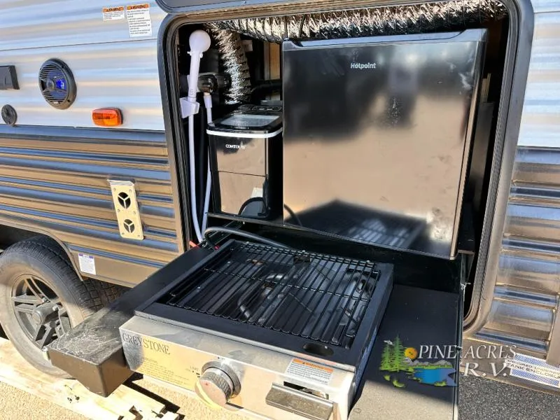 2021 Forest River Cherokee Grey Wolf 26DBH - Photo 4