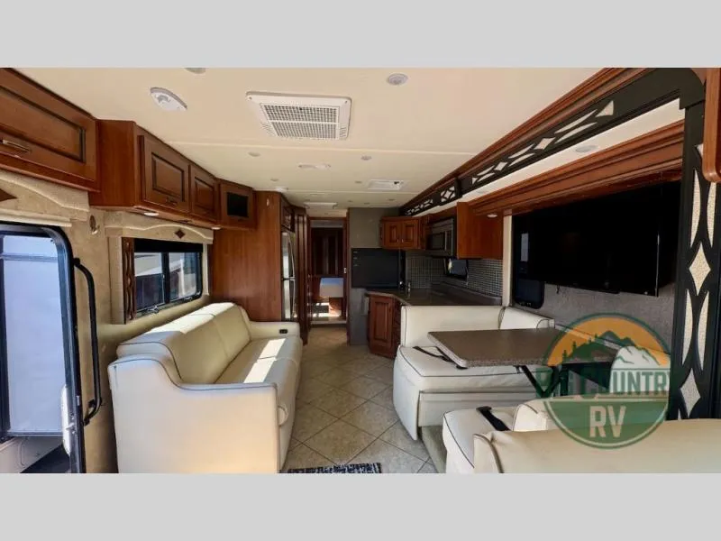 2015 Fleetwood Excursion 33D - Photo 3