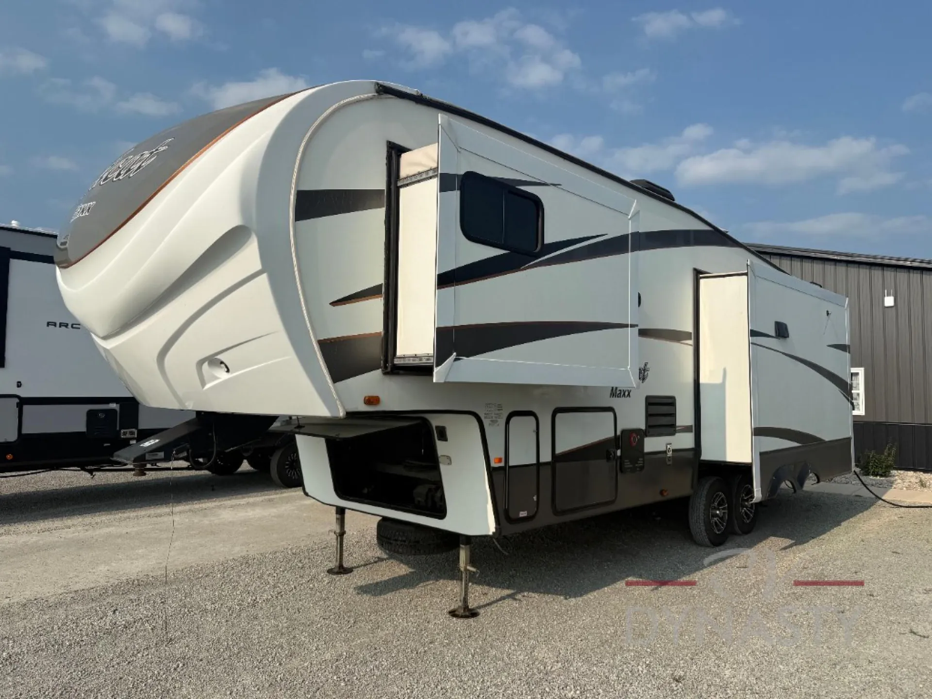 2018 Forest River Wildcat 295RSX - Photo 4