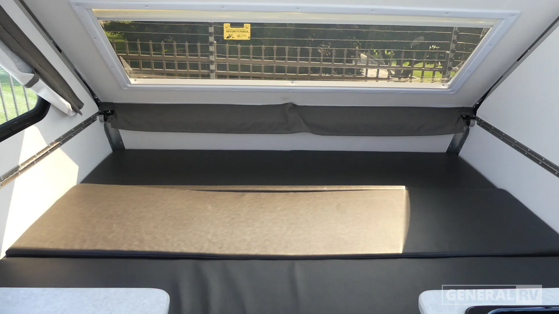 2027 Aliner Ranger 12 - Photo 3