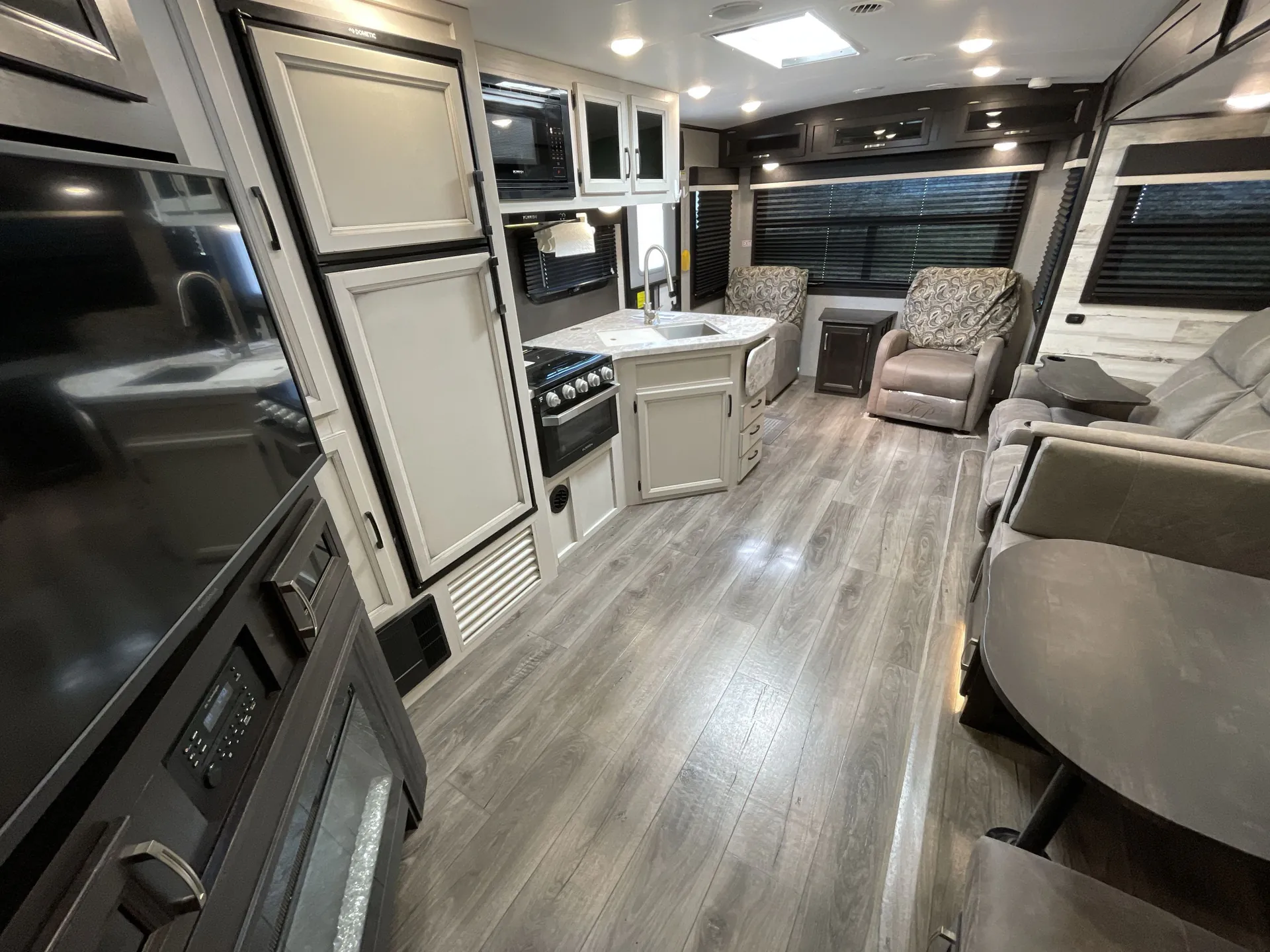 2021 Jayco White Hawk 28RL - Photo 4