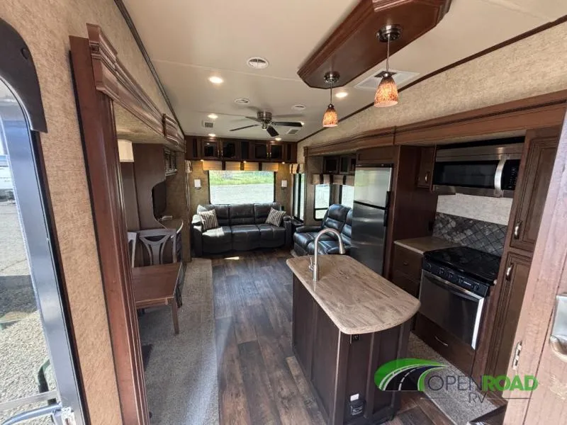 2017 Forest River RV Sandpiper 343RSOK - Photo 3