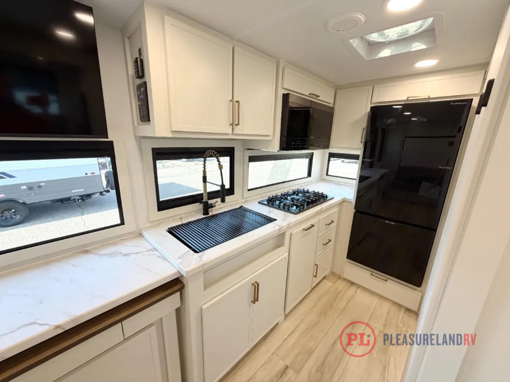 2026 Brinkley Model Ix 20X, Photos photo 18