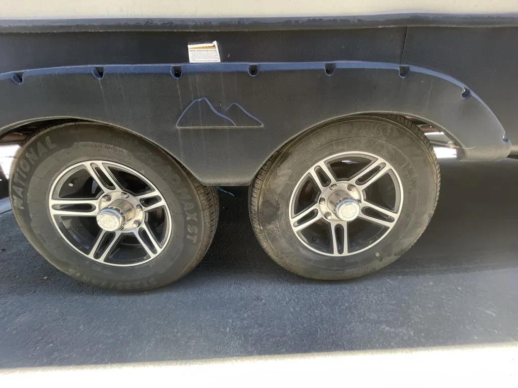2018 Keystone RV Cougar Half-Ton Series 21RBSWE - Photo 3