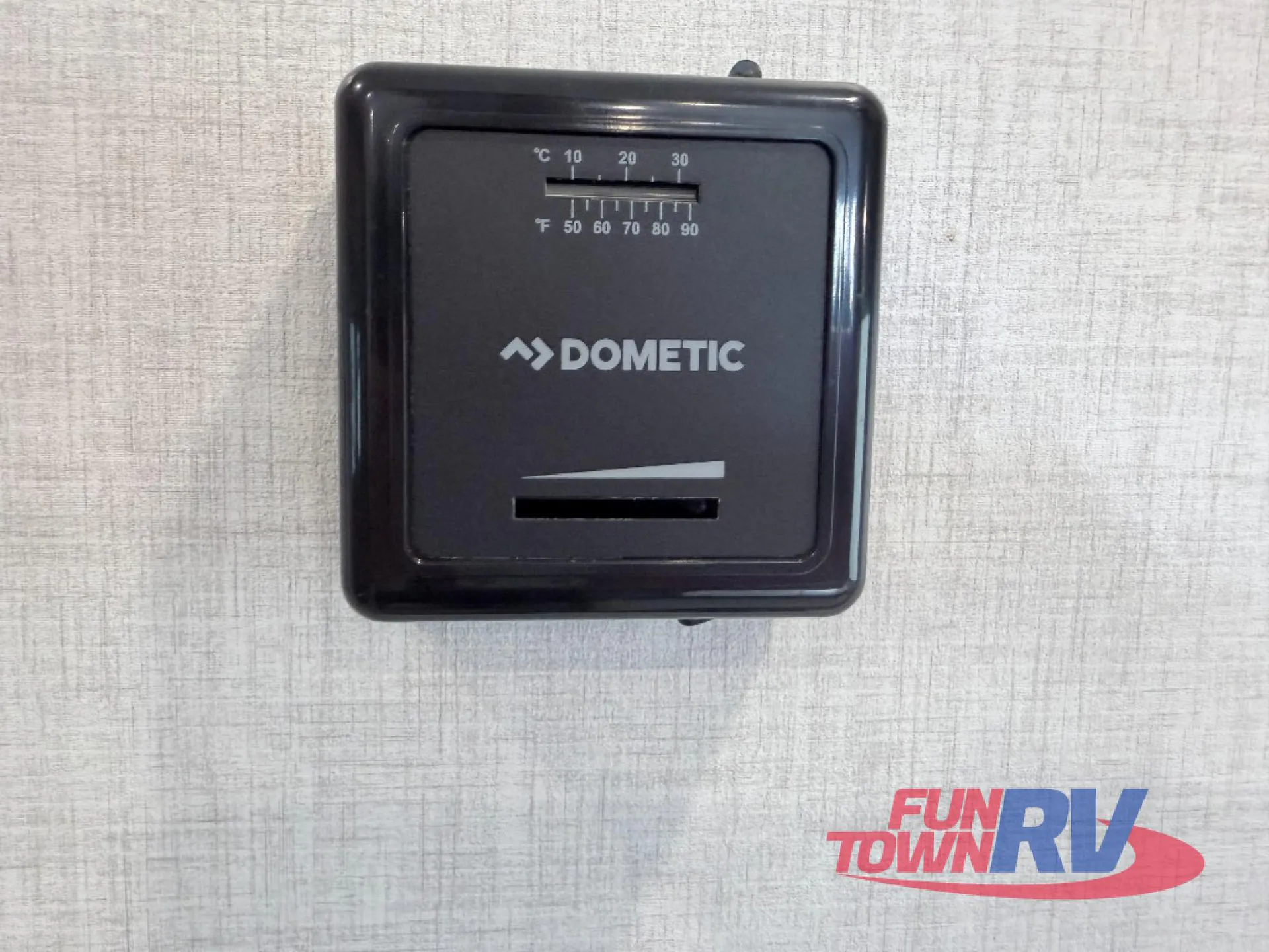 2025 Ember RV E-Series 24RLD - Photo 3