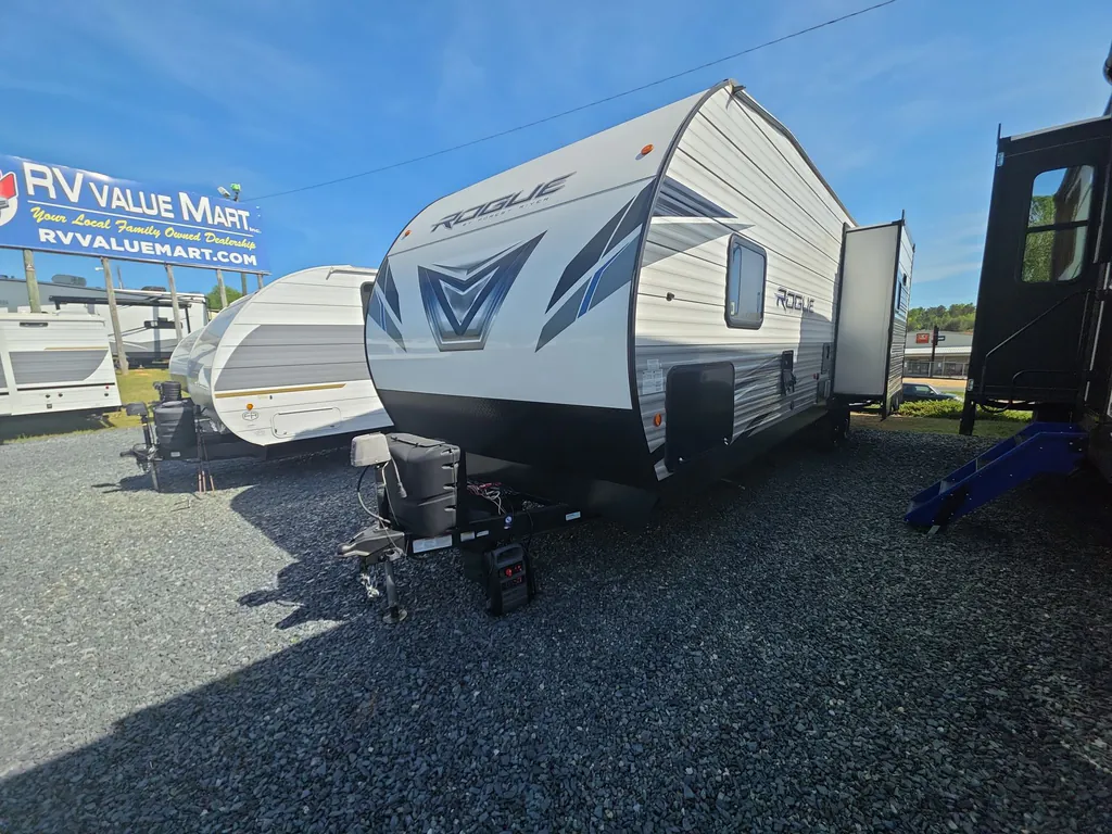2022 Forest River Vengeance Rogue 26V, Photos photo 4