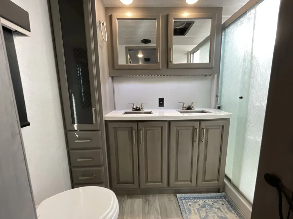 2021 Keystone Montana 3763BP, Photos photo 17