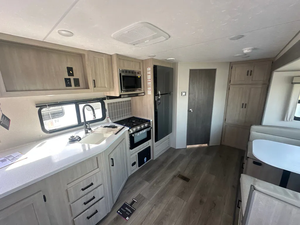 2026 Coachmen Catalina Legacy Edition 243RBS, Photos photo 27