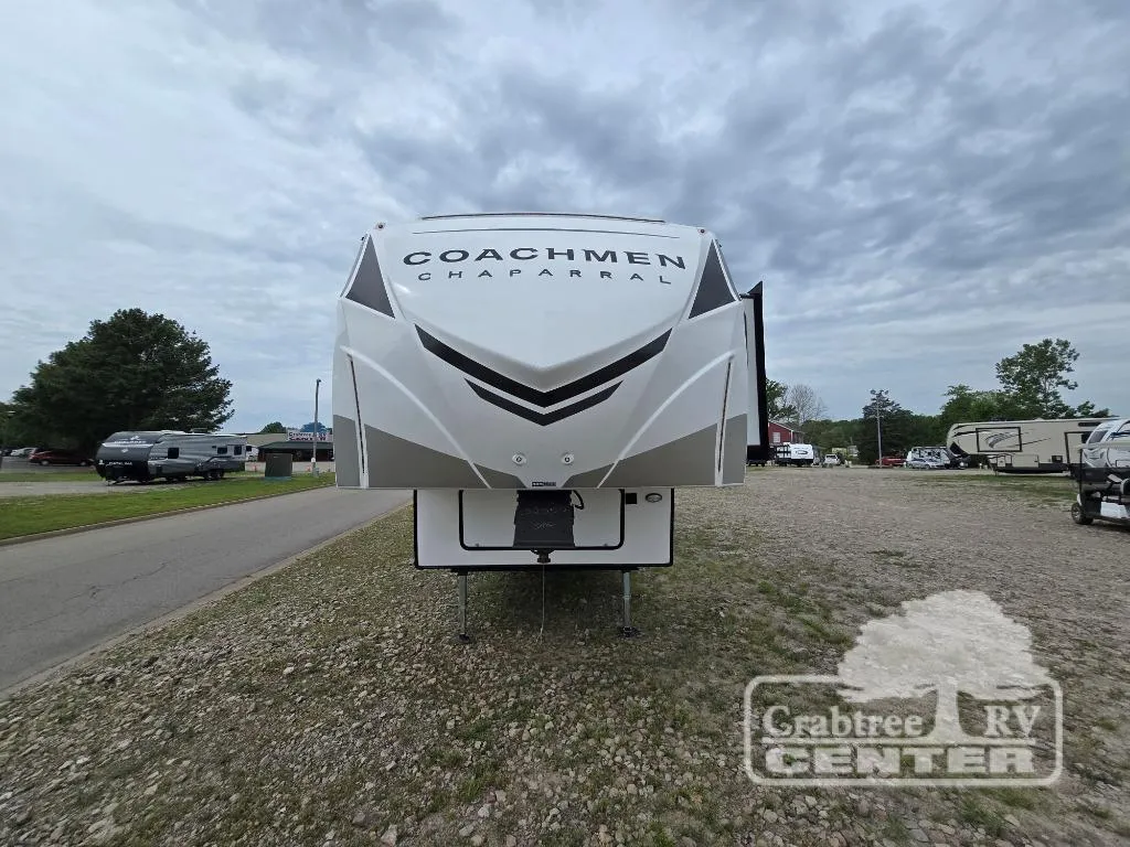 2025 Coachmen Chaparral 389DEK - Photo 4