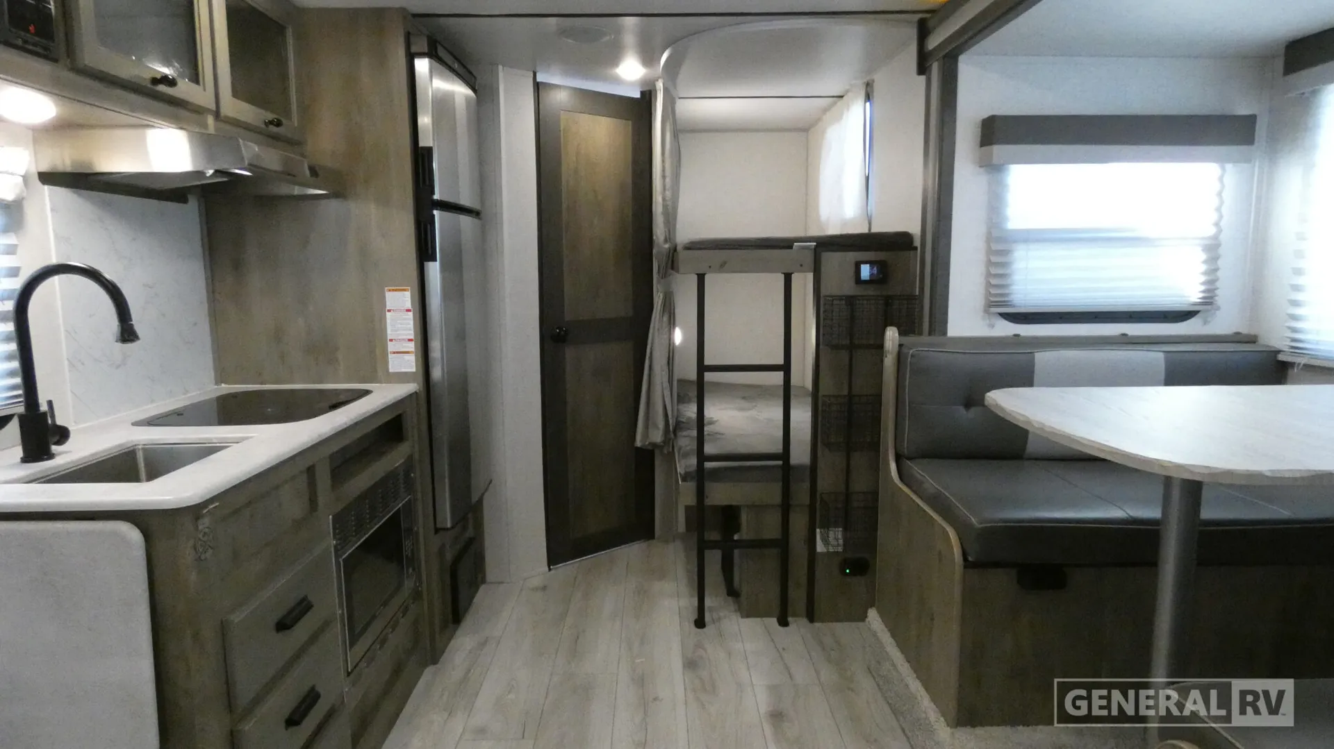 2022 Forest River Surveyor Legend 19BHLE - Photo 3