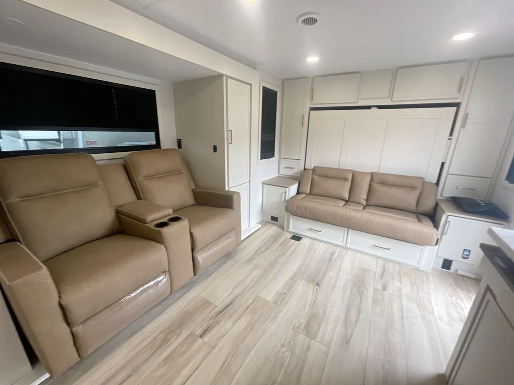 2026 Brinkley Model Ix 20X, Photos photo 12