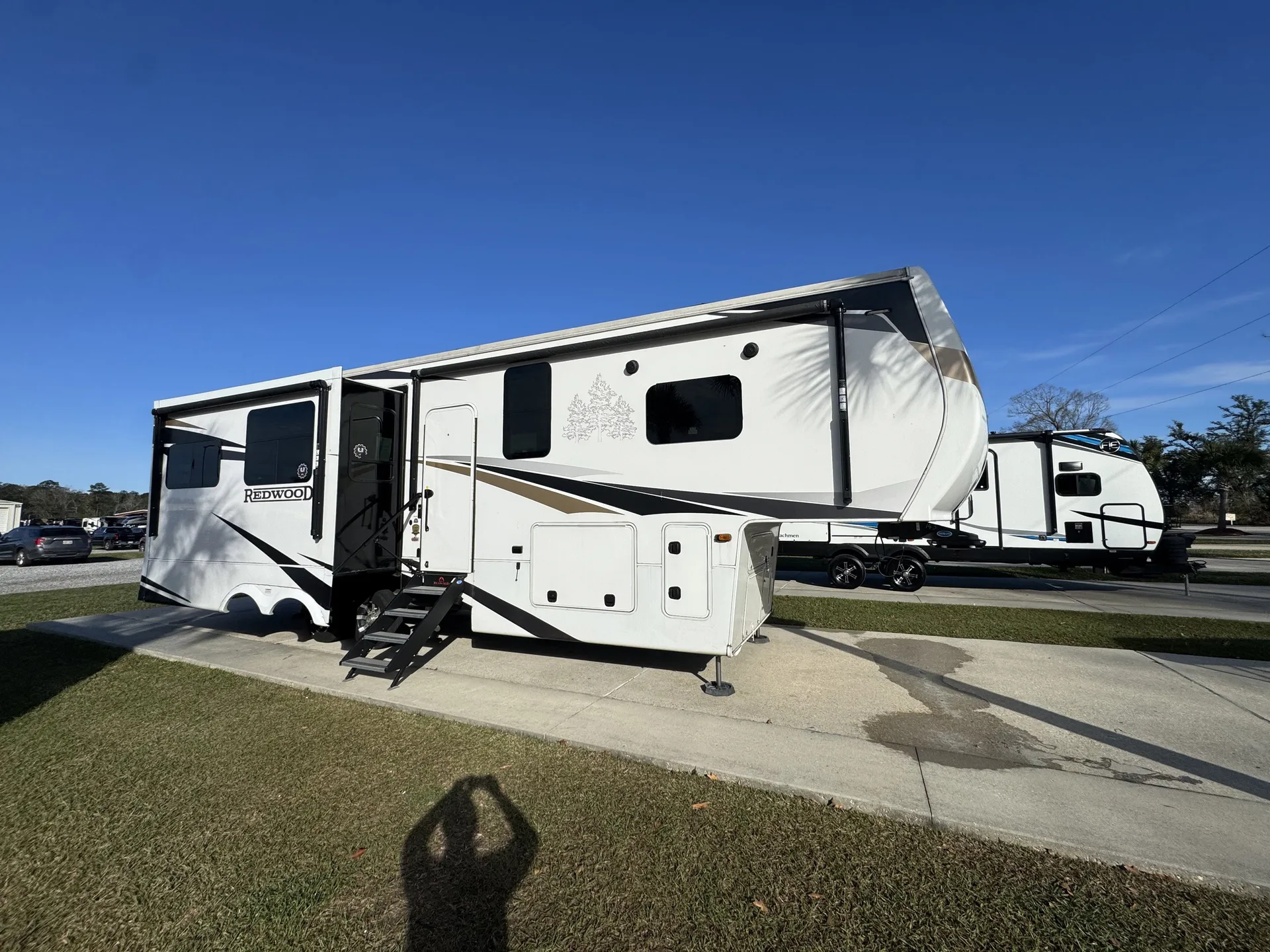 2022 CrossRoads Redwood RW3401RL - Photo 2