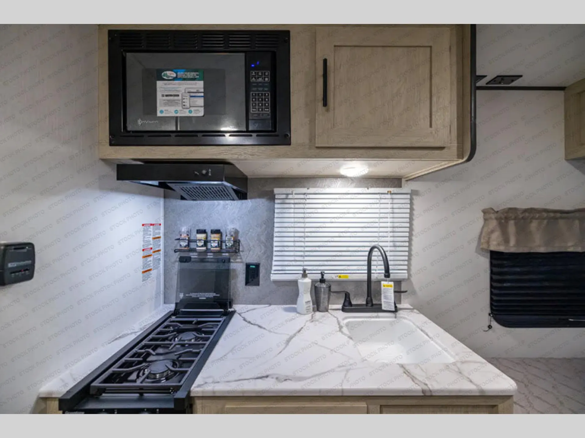 2027 Coachmen Northern Spirit Compact 160BH - Photo 3