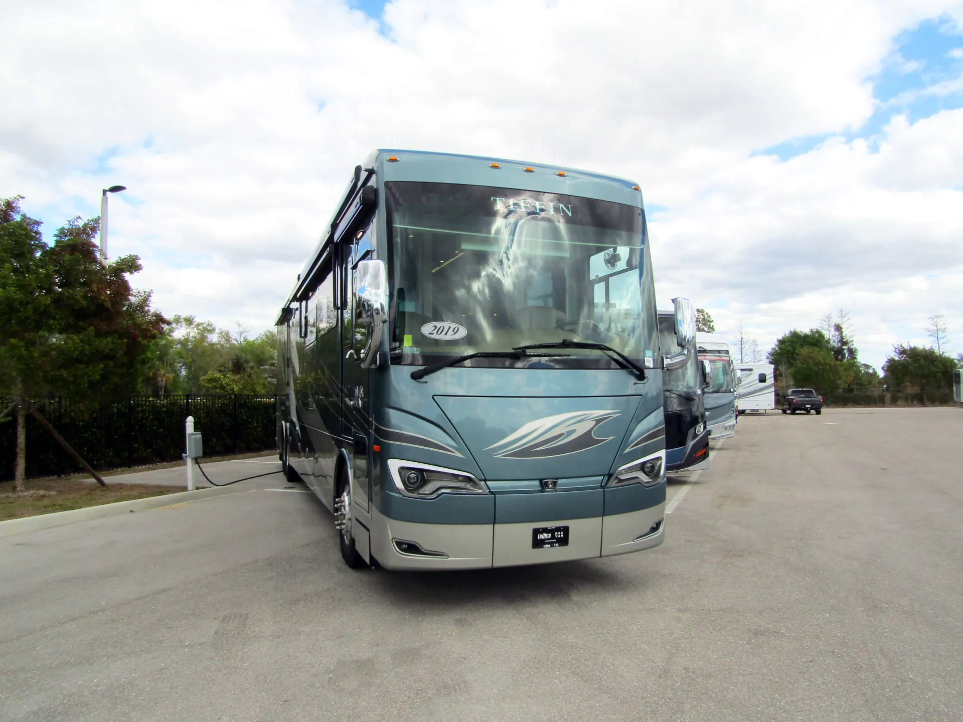 2019 Tiffin Allegro Bus 45 MP - Photo 2