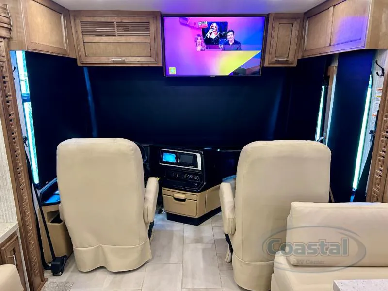 2023 Newmar Ventana 4068 dealer photo 9 from Coastal RV Center