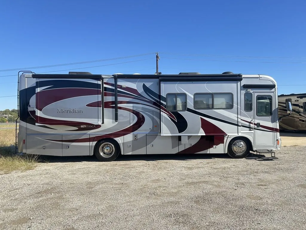 2012 Winnebago Meridian 34Y - Photo 3
