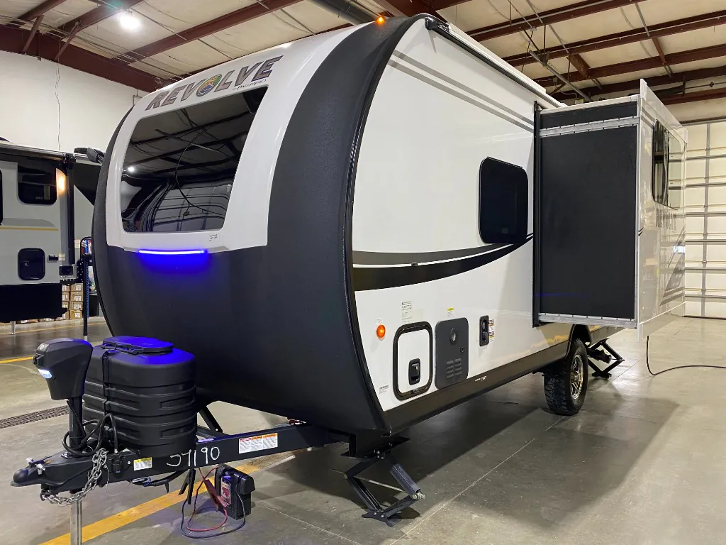 2023 Palomino Revolve EV1 - Photo 4