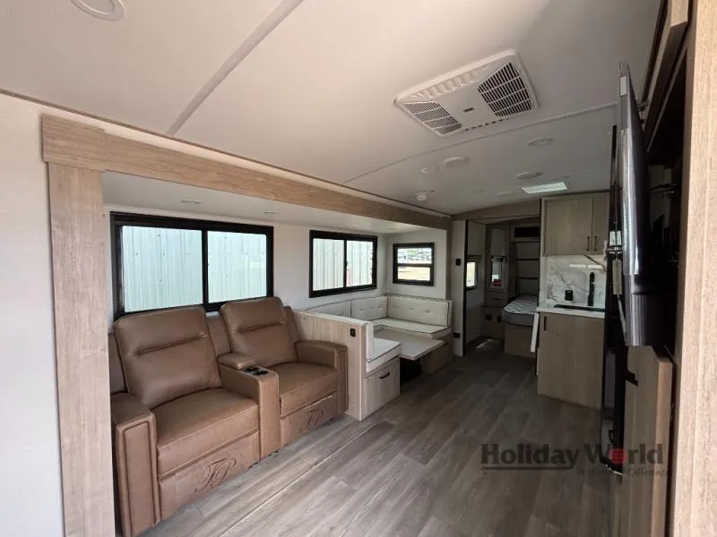 2027 Grand Design Imagine 2600RB - Photo 4