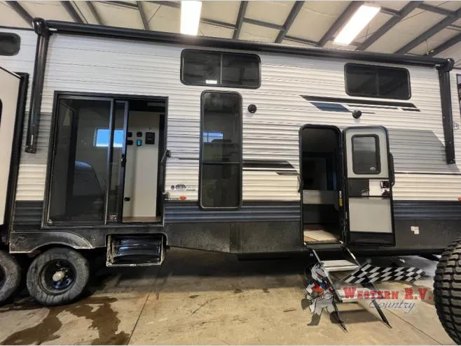 2026 Forest River Puma Vista 401RLFT - Photo 4