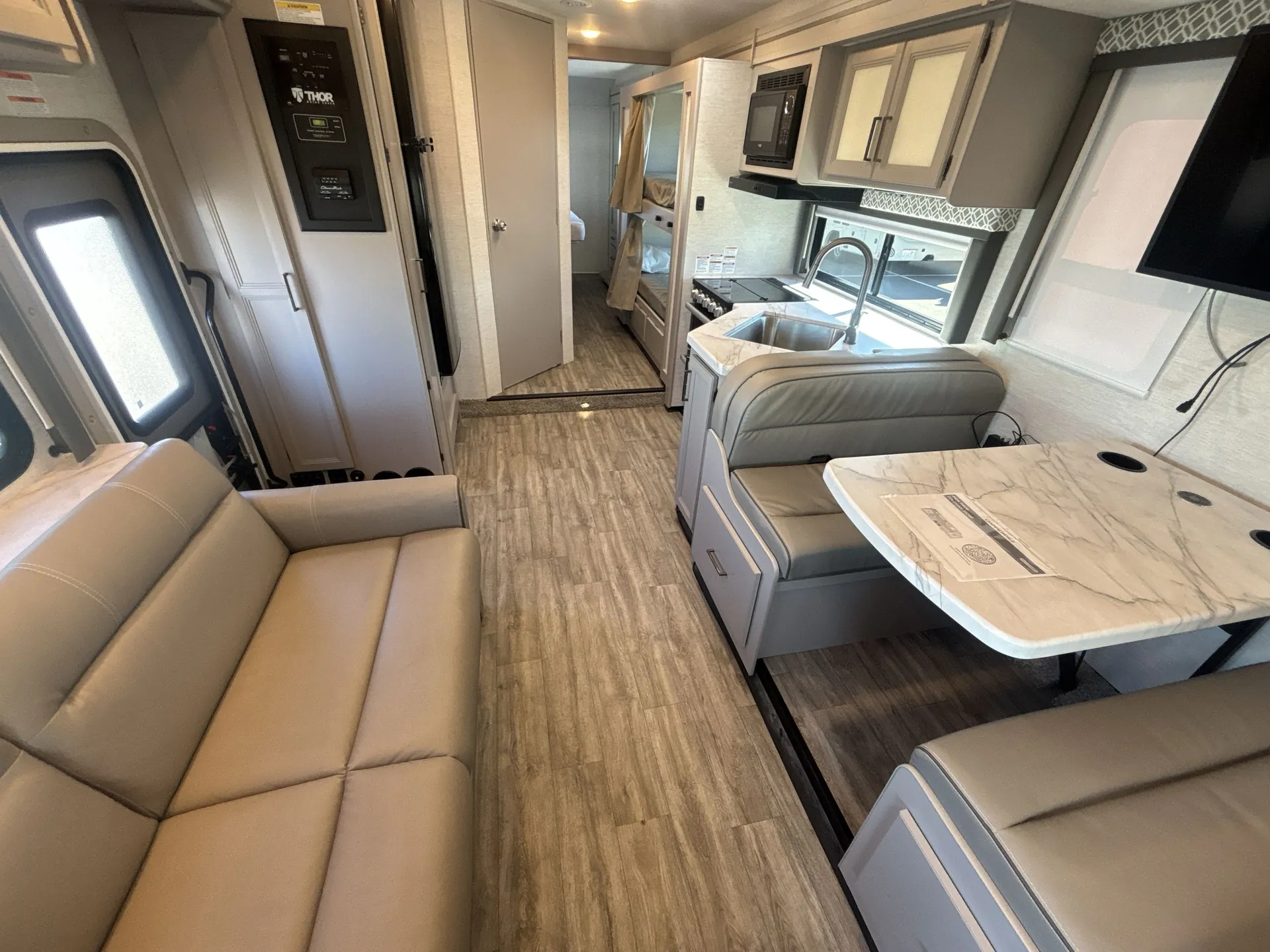 2024 Thor Motor Coach Coleman 31CM — living area main