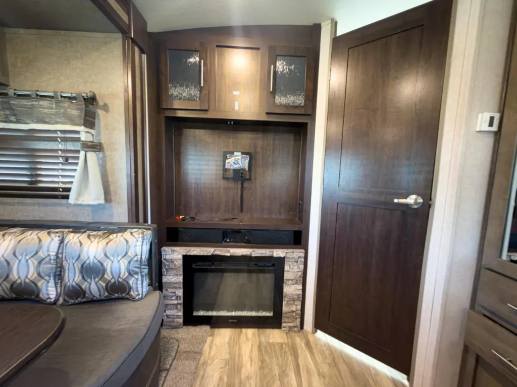 2019 Forest River Surveyor 251RKS, Photos photo 22