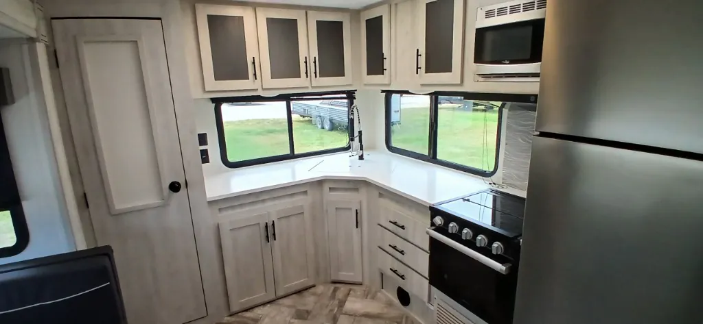 2023 Forest River Wildcat 303MBX, Photos photo 13