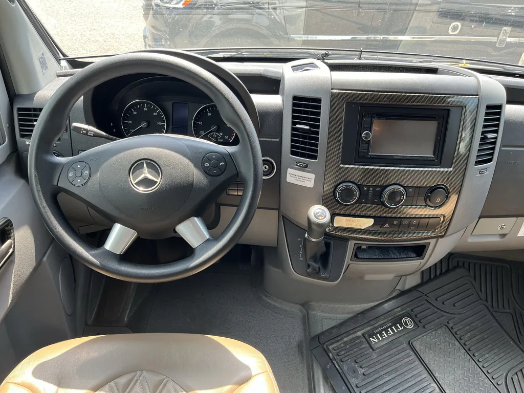 2017 Tiffin Wayfarer 24 QW, Photos photo 6